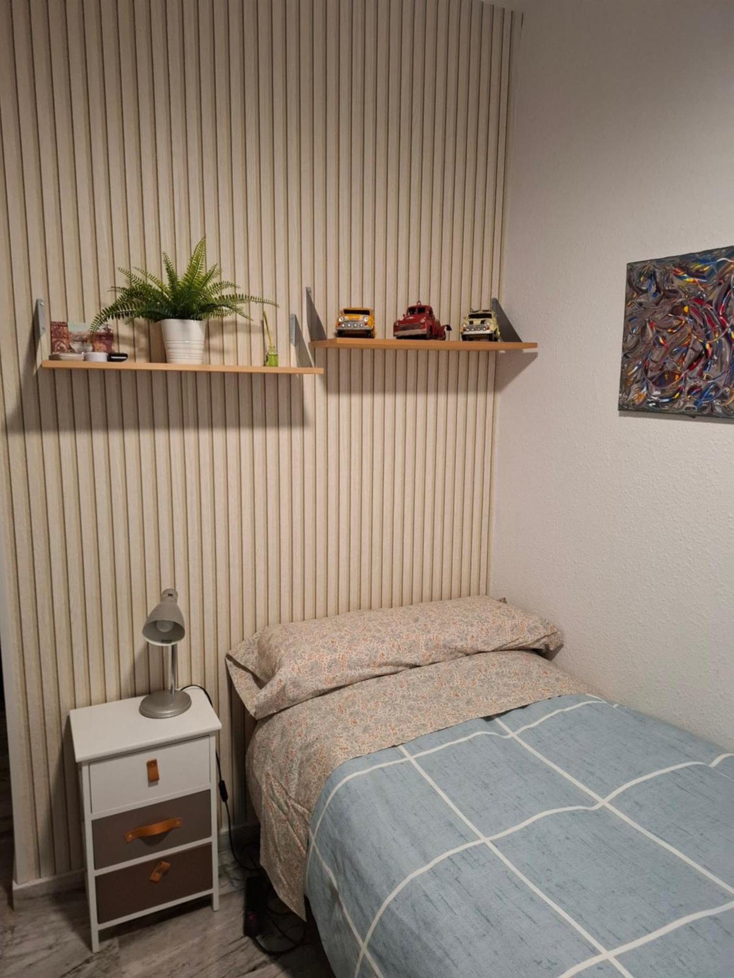 Habitacion Particular Con Bano Privado Sevilla Eksteriør billede
